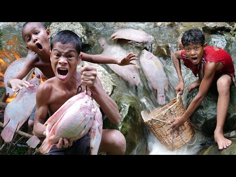 Primitive Technology - Kmeng Prey - Find Food At Waterfall Grilled Red Fish Fry