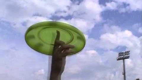 Frisbeepedia: Nail Delay 1 (Freestyle Disc How-to)