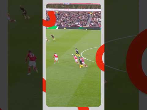 Confident Link-Up Play From Bruno & Matheus! 😮‍💨