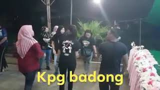 Bermukun di kpg badong