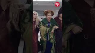 Hocus Pocus costume designer Salvador Pérez interviews about Bette Midler's colorful costume!