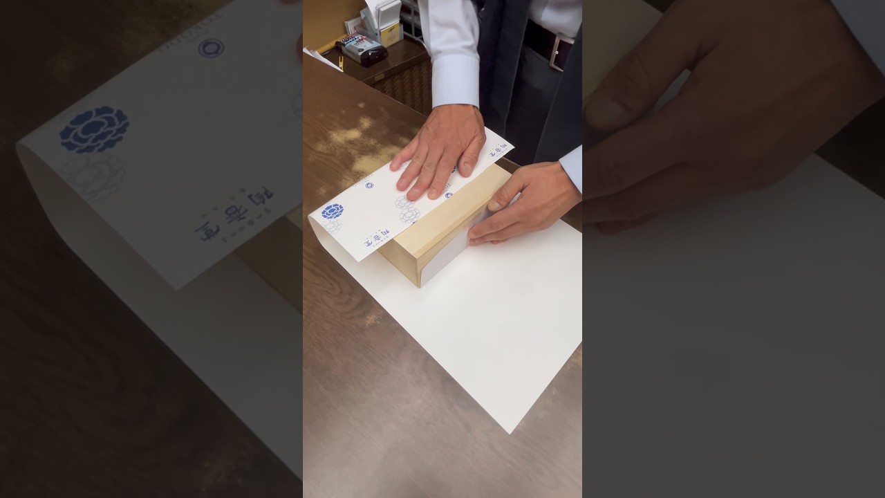 ［JAPAN Wrapping〕Amazing wrapping at Japanese traditional ceramics shop🎁🇯🇵