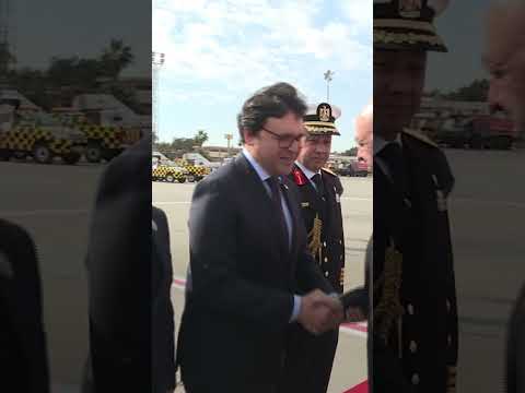 وصول رئيس الجمهورية العماد جوزف عون إلى القاهرة