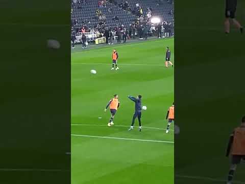Serdar Dursun Tribüne