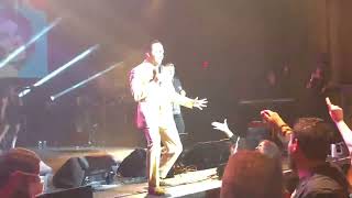 Cristian Castro y Mijares en San Antonio Tx 2022 Majestic Theatre Baño de Mujeres