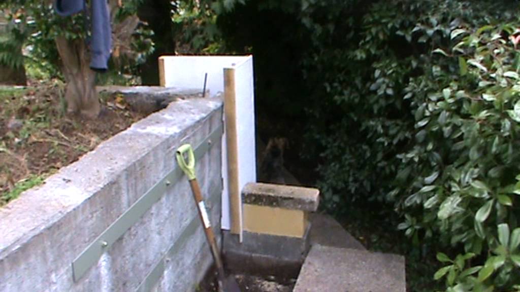 Refurbishing A Retaining Wall Concrete Garden Garden Retaining Wall Retaining Wall