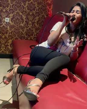 cafe karaoke/ cewek e cantik