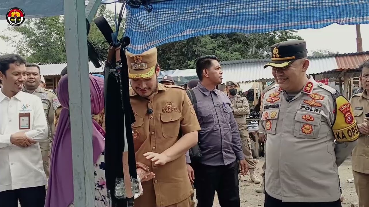 BUPATI DAN KAPOLRES BUTON SIDAK PASAR