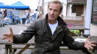 Robson Green Extreme Fisherman - Vissen In Het Regenachtige Okinawa