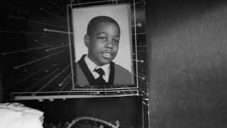 Errol Holden 180 Schoolyard