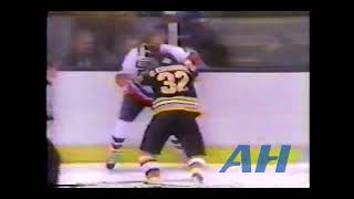 NHL Nov. 18, 1982 Bob Nsytrom,NYI v Bruce Crowder,BOS New York Islanders Boston Bruins