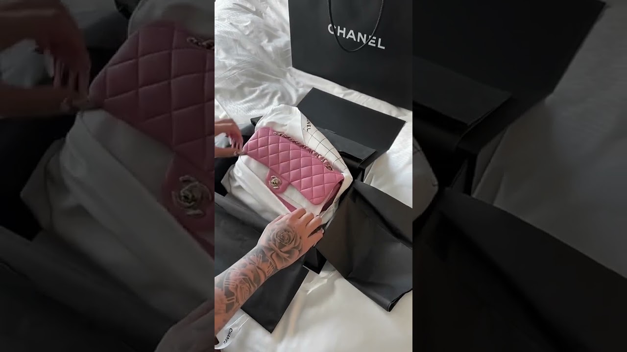 My current obsession: this pink Chanel perfection 😍 