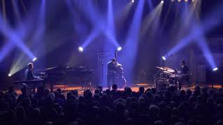 GoGo Penguin — (17.12.2022 Tivoli Vredenburg, Utrecht)