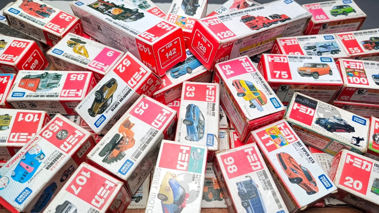 トミカミニカーが箱に盛り沢山!収納するよ。トミカのベストコレクションを動画でまとめました! -