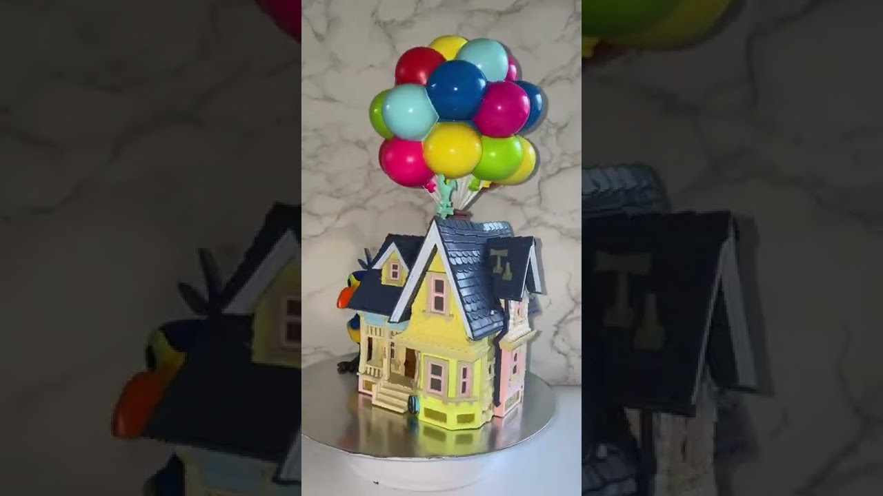 Disney Pixar | UP Kevin with UP House 05 FUNKO Pop! Town 
