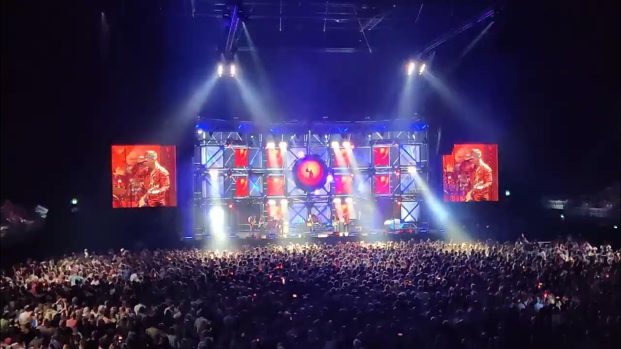 Brucified The tribute Dancing in the dark Ziggo Dome. Battle of Bands SBS6 the tribute YouTube Brucified The tribute Dancing in the dark Ziggo Dome. Battle of Bands SBS6 the tribute YouTube