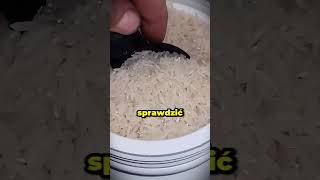 Znalazł To W Swoim Ryżu