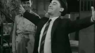 Rita Sakellariou ( einai gata o kontos me tin gravata )