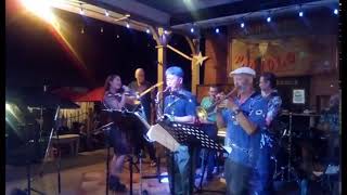Candice sings Proud Mary