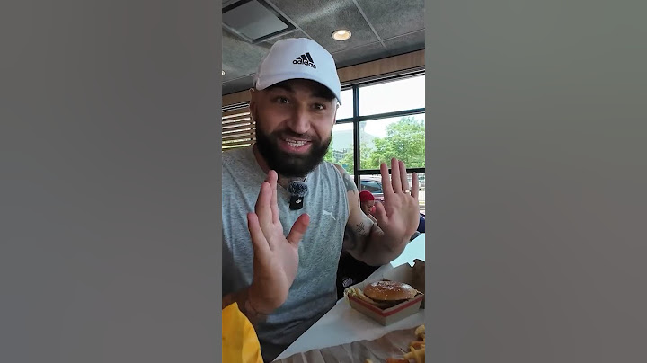 Australian Tries American Fast Food...