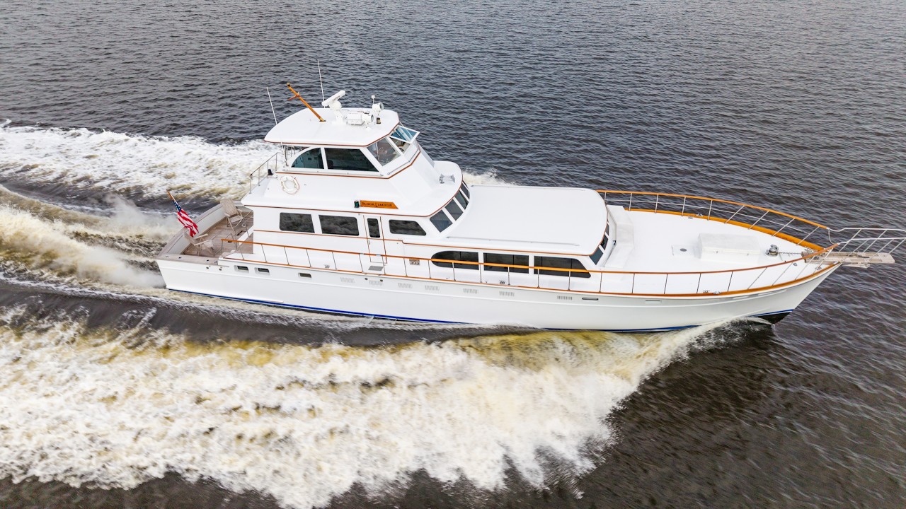 ⁣Block & Tackle - 76' 1972 Huckins Sportsman