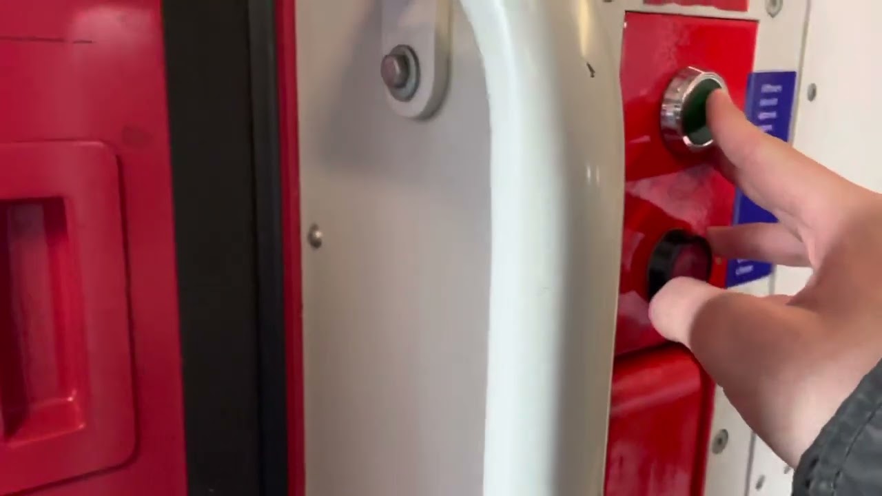 Der letzte TRI Sonderzug auf der Linie RE 11 Richtung Düsseldorf