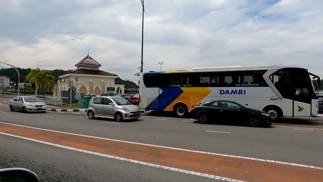 Banyak Yang Belum Tau Bus Damri Ke Brunei Naik Turun Penumpang Di Mana???