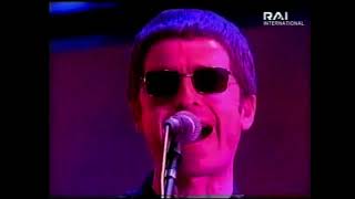 Oasis - Piazza San Giovanni, Rome, Italy (01/05/2002) [PRO/Master]