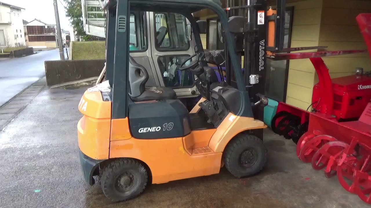 除雪部隊の特攻隊長タイヤショベル ホイルローダーのコントロール 