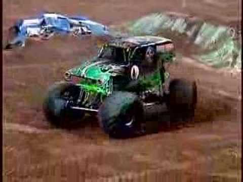 Monster Jam - Grave Digger Monster Truck Freestyle In Houston, TX 2007