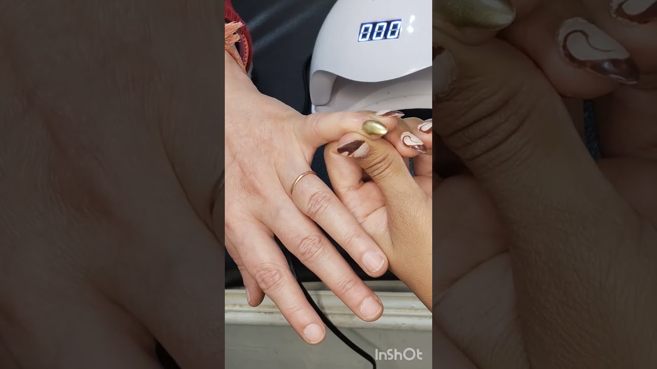 Simple Nail Art Design 💅 | First Time Nail Art by Me 