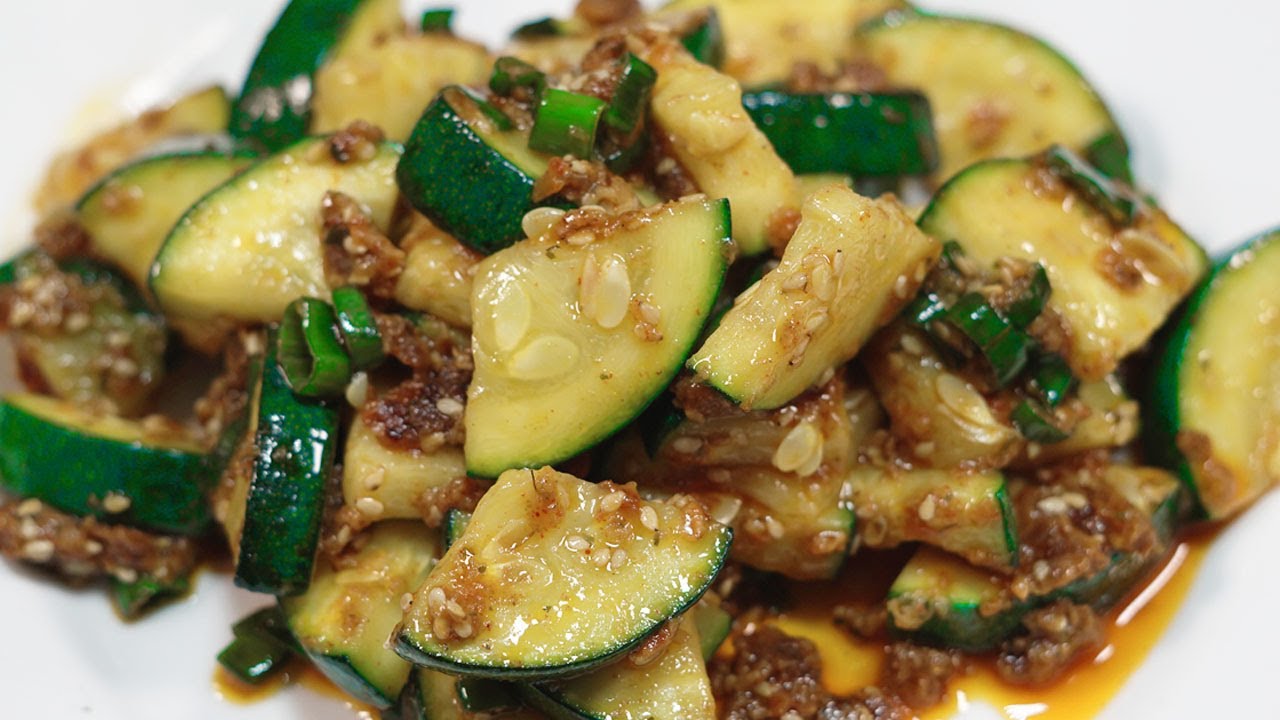 Таких вкусных кабачков я еще никогда не ела! Легко и очень быстро готовится!