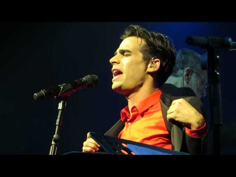 אביב גפן והפילהרמונית עורי עור 