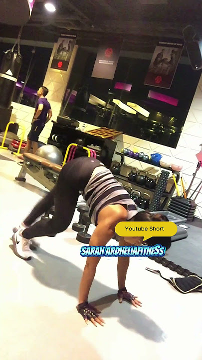 Latihan akrobat #workout #sarahardheliaterbaru