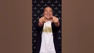 كليان امبابي يغني مع اغنيه اشترك لو سمحت 