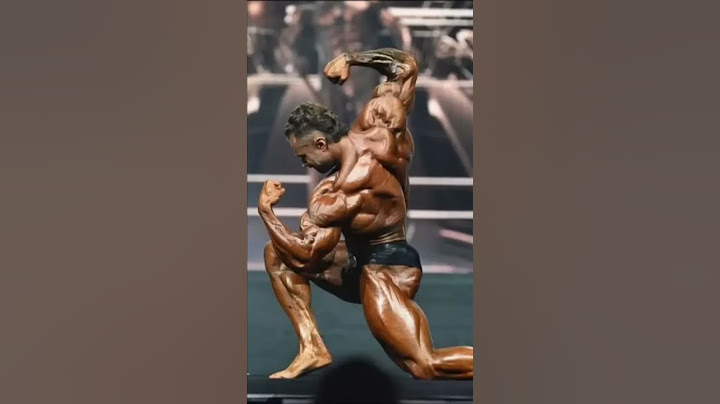Chris Bumstead Legendary Posing #chrisbumstead #classicphysique #shorts