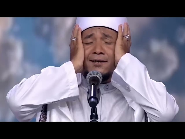 Suara Syekh Ziauddin Asal Aceh, kalahkan 50 Ribu Peserta Adzan di Arab Saudi, Sang Juri Menangis class=