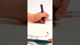 world 🌍 ki smooth pen 🖊️ A hai 😳 #trendinggadgets #vairalvideo #trendingshorts #useful #funny