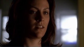 Annabeth Gish Handgag