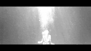 Video voorbeeld van "Jonas Alaska - If Only As A Ghost (Official Music Video)"