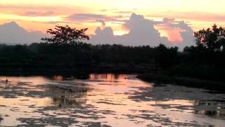 Nokia E6 HD Video Sample - Low Light Sunset landscape scene and Zooming (720p)