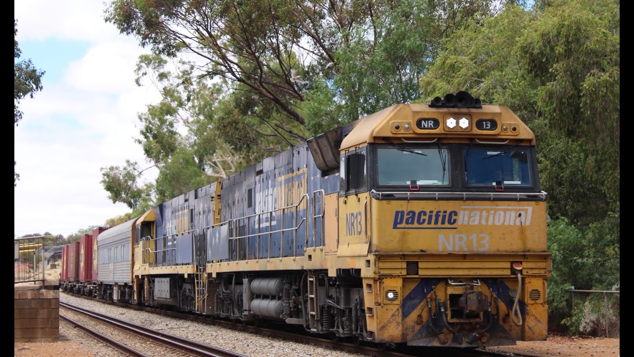 Pacific National is operating the 6SP5 Freighter, through Toodyay station with NR13 & NR76.