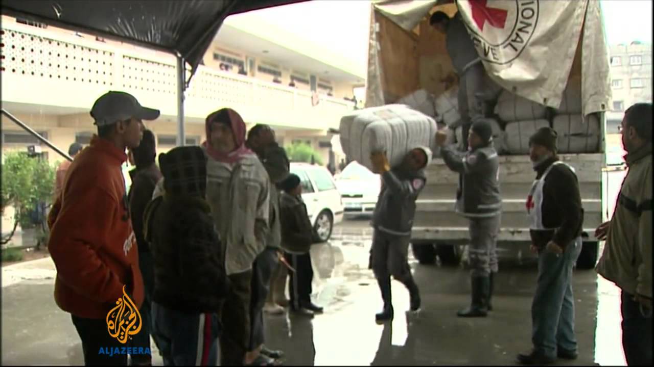 إجلاء الآلاف بعد فيضانات غزة