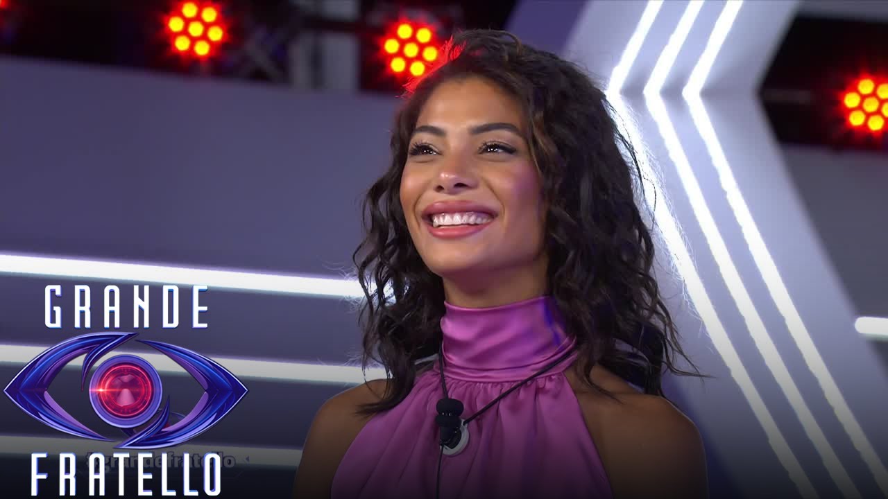 Grande Fratello - L'ingresso in Casa di Yulia Naomi Bruschi