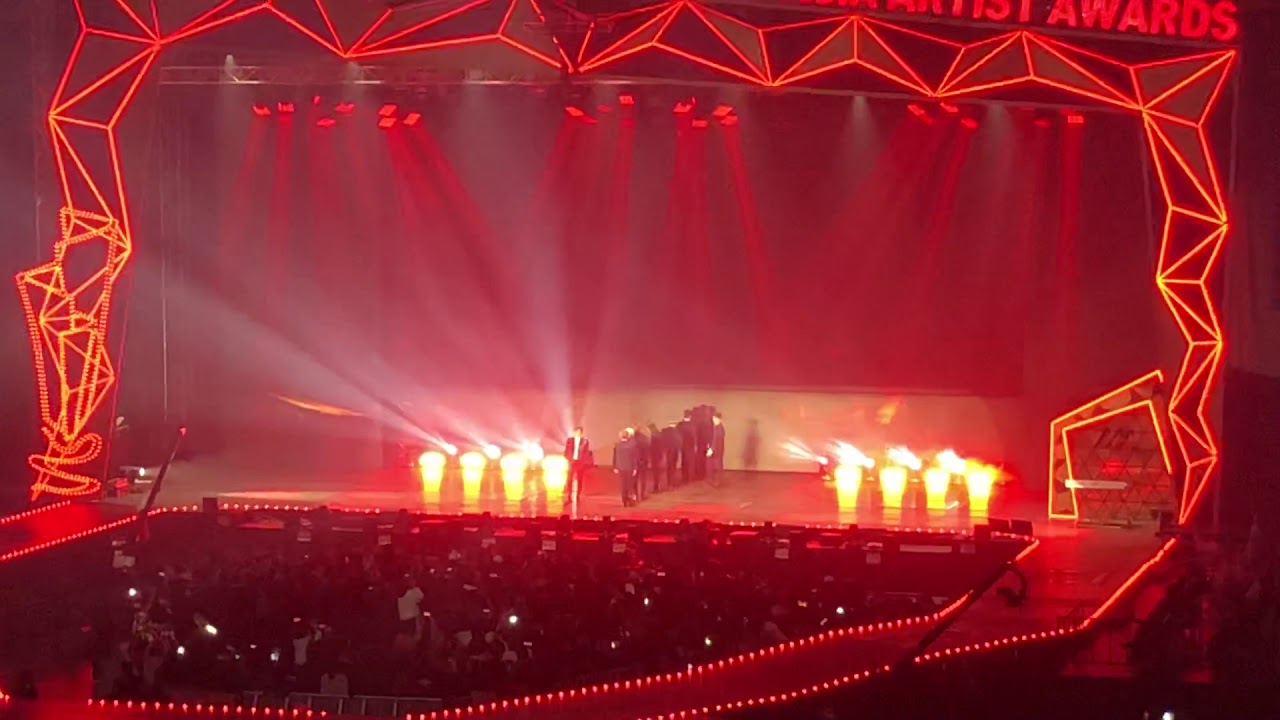 2018 AAA Asia Atist Awards 워너원 Wanna One - 켜줘, 부메랑