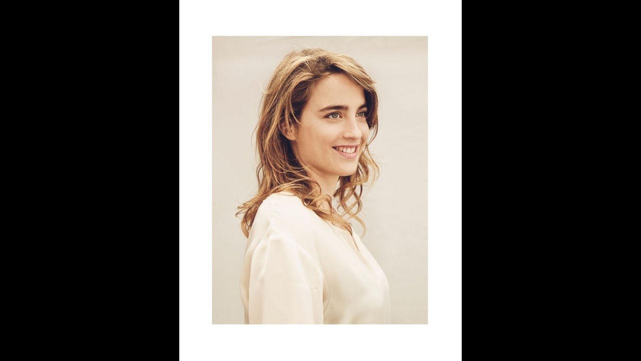 Some Adele Haenel's smiles to keep your day going