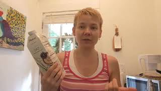 Video Review: Elmhurst Oat Milk Barista Edition vs. Califia Farm Oat Milk Barista Blend by Honest Reviews by Christina 847 views 1 year ago 6 minutes, 21 seconds