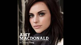 Video thumbnail of "Amy Macdonald    13 - Young Lovers"