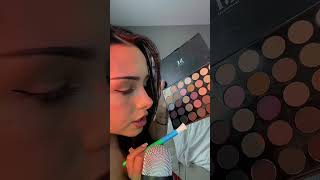 painting your face asmr👩🏻‍🎨 #asmr #asmrmakeup #lowqualityasmr #sleepy #mouthsounds