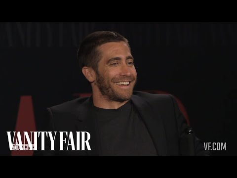 Jake Gyllenhaal Has No Idea Who’s Tweeting Under His Name